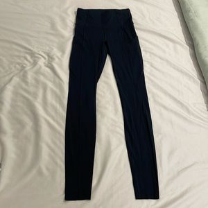 Lululemon leggings FAST AND FREE TIGHT 28" *NON-REFLECTIVE size 2 black